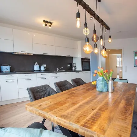 Δωμάτια σε οικογενειακή κατοικία City-house-achern *