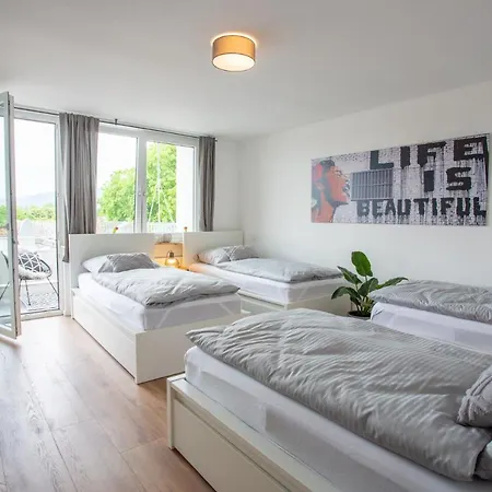 Δωμάτια σε οικογενειακή κατοικία City-house-achern *