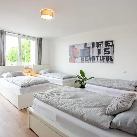 Δωμάτια σε οικογενειακή κατοικία City-house-achern